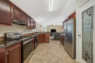 412 Leaning Oak Ln, Somerville, TX 77879 - Photo 17