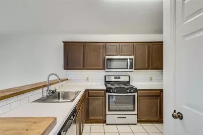 17111 Jigsaw Pathway, Round Rock, TX 78664 - Photo 9