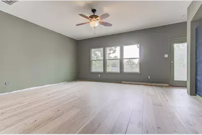 4525 Dennis Lane, Pflugerville, TX 78660 - Photo 5