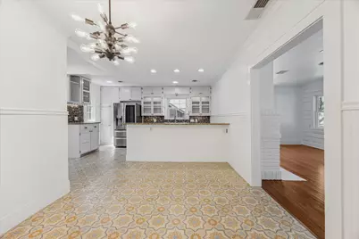 3300 Harris Park Avenue, Austin, TX 78705 - Photo 5