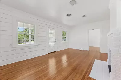 3300 Harris Park Avenue, Austin, TX 78705 - Photo 3