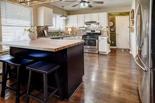 104 Trapper Trail, Bastrop, TX 78602 - Photo 11