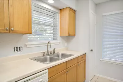 2104 Magazine Street, Austin, TX 78727 - Photo 11
