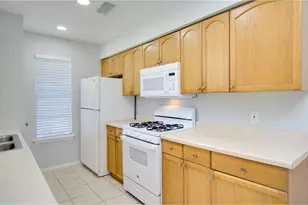 2104 Magazine St, Austin, TX 78727 - Photo 9