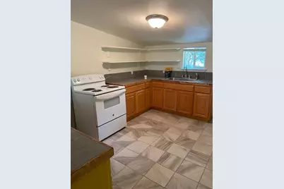 823 Monterrey Street, Lockhart, TX 78644 - Photo 5