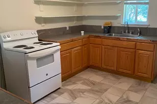 823 Monterrey St, Lockhart, TX 78644 - Photo 5