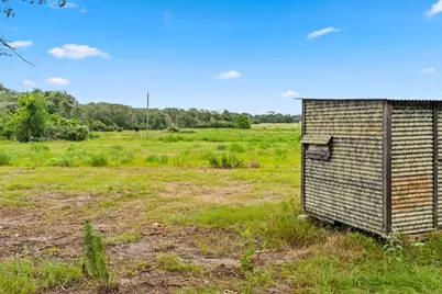 1910 E County Road 415, Lexington, TX 78947 - Photo 13