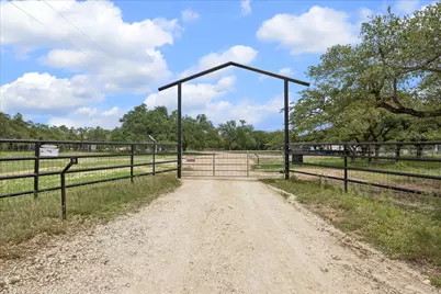6411 W Fitzhugh Road, Dripping Springs, TX 78620 - Photo 31