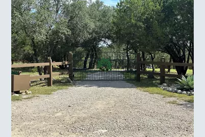 24240 Spur Trail, Spicewood, TX 78669 - Photo 37