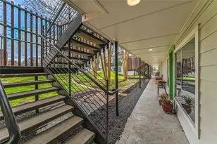 2200 Dickson Dr, Austin, TX 78704 - Photo 17