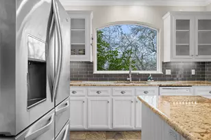 601 Country Club Ct, La Grange, TX 78945 - Photo 15