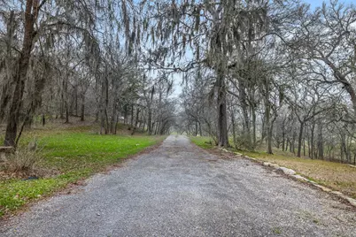 601 Country Club Court, La Grange, TX 78945 - Photo 17