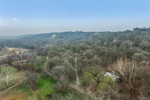 601 Country Club Ct, La Grange, TX 78945 - Photo 37