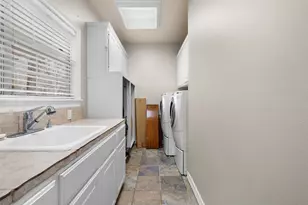 601 Country Club Ct, La Grange, TX 78945 - Photo 19