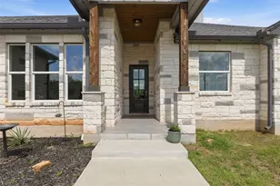 106 Pinecrest Dr, Bastrop, TX 78602 - Photo 3