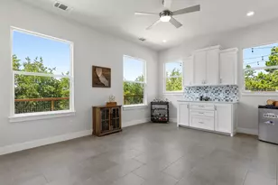 106 Pinecrest Dr, Bastrop, TX 78602 - Photo 13