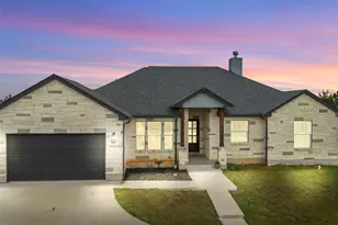 106 Pinecrest Dr, Bastrop, TX 78602 - Photo 1