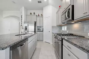 606 Linares Ln, Austin, TX 78748 - Photo 9