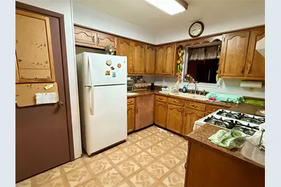 100 Skyloop Drive, Austin, TX 78745 - Photo 5