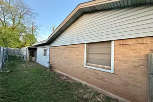 100 Skyloop Dr, Austin, TX 78745 - Photo 15