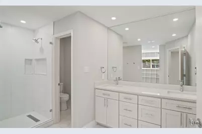6404 Shoal Creek Boulevard, Austin, TX 78757 - Photo 21