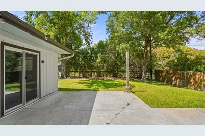 6404 Shoal Creek Boulevard, Austin, TX 78757 - Photo 35