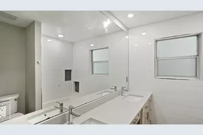 6404 Shoal Creek Boulevard, Austin, TX 78757 - Photo 29