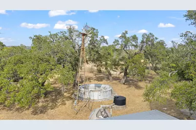 11600 Crumley Ranch Road, Dripping Springs, TX 78736 - Photo 15