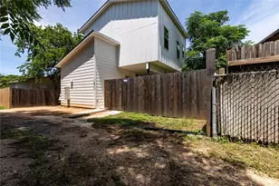 1608 Ulit Ave, Austin, TX 78702 - Photo 13