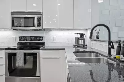 360 Nueces Street #1007, Austin, TX 78701 - Photo 11