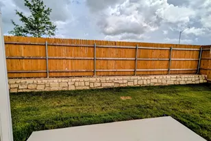 122 Checkers Cv, Elgin, TX 78621 - Photo 27