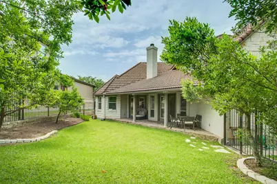 18 Glenway Drive, The Hills, TX 78738 - Photo 21