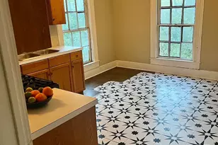 706 W 32nd St, Austin, TX 78705 - Photo 5