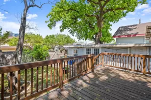 1184 Navasota St, Austin, TX 78702 - Photo 27