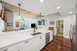 360 Nueces St, Austin, TX 78701 - Photo 11