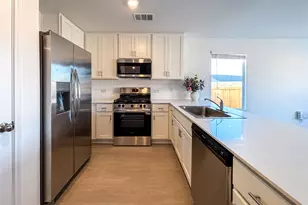 429 Monsoon Dr, Lockhart, TX 78644 - Photo 7