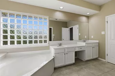 5813 Miramonte Drive, Austin, TX 78759 - Photo 29