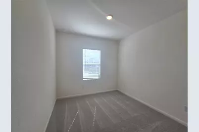 509 McFadin Way, Taylor, TX 76574 - Photo 5
