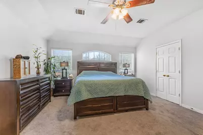 2114 Hidden Meadow Street, New Braunfels, TX 78130 - Photo 9