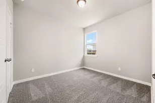 133 Walk Way Dr, Jarrell, TX 76537 - Photo 29