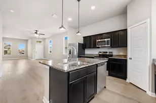 133 Walk Way Dr, Jarrell, TX 76537 - Photo 19