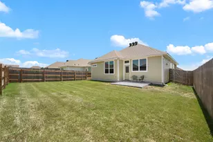 133 Walk Way Dr, Jarrell, TX 76537 - Photo 33