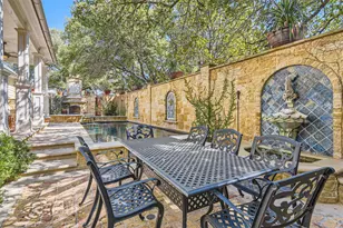 2390 W 8th St, Austin, TX 78703 - Photo 31