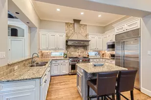 2390 W 8th St, Austin, TX 78703 - Photo 15