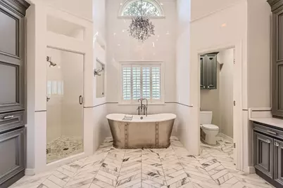 2390 W 8th Street, Austin, TX 78703 - Photo 23