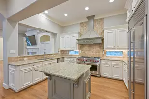 2390 W 8th St, Austin, TX 78703 - Photo 11
