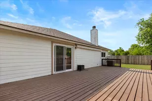 7613 Marble Ridge Dr, Austin, TX 78747 - Photo 27