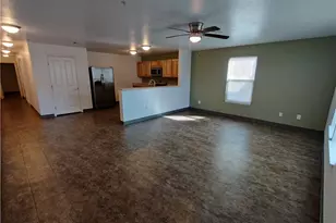 702 W 6th St, Taylor, TX 76574 - Photo 3