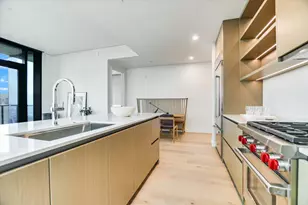 610 Davis St, Austin, TX 78701 - Photo 5