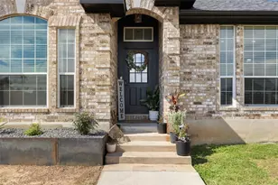 213 Beauchamp Rd, Dripping Springs, TX 78620 - Photo 5